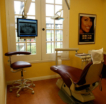 comfortable chairs at hekmat dental care